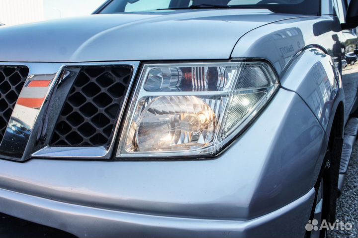 Nissan Navara 2.5 AT, 2008, 287 000 км