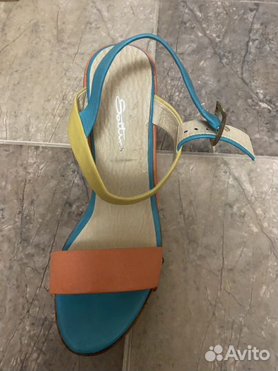 Обувь женская