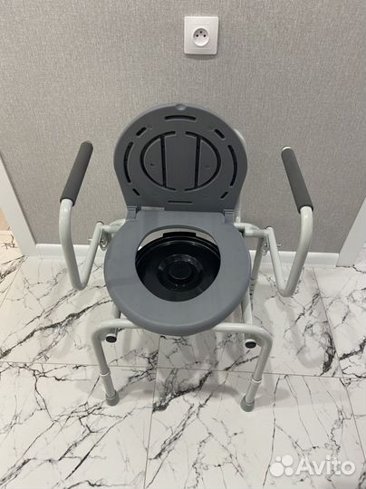 Санитарный стул туалет новый