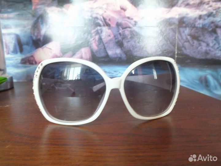 Солнцезащитные очки