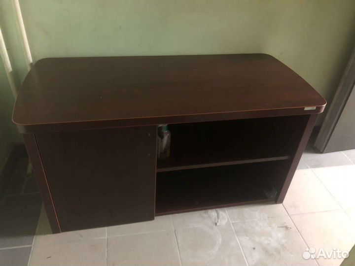 Тумбочка