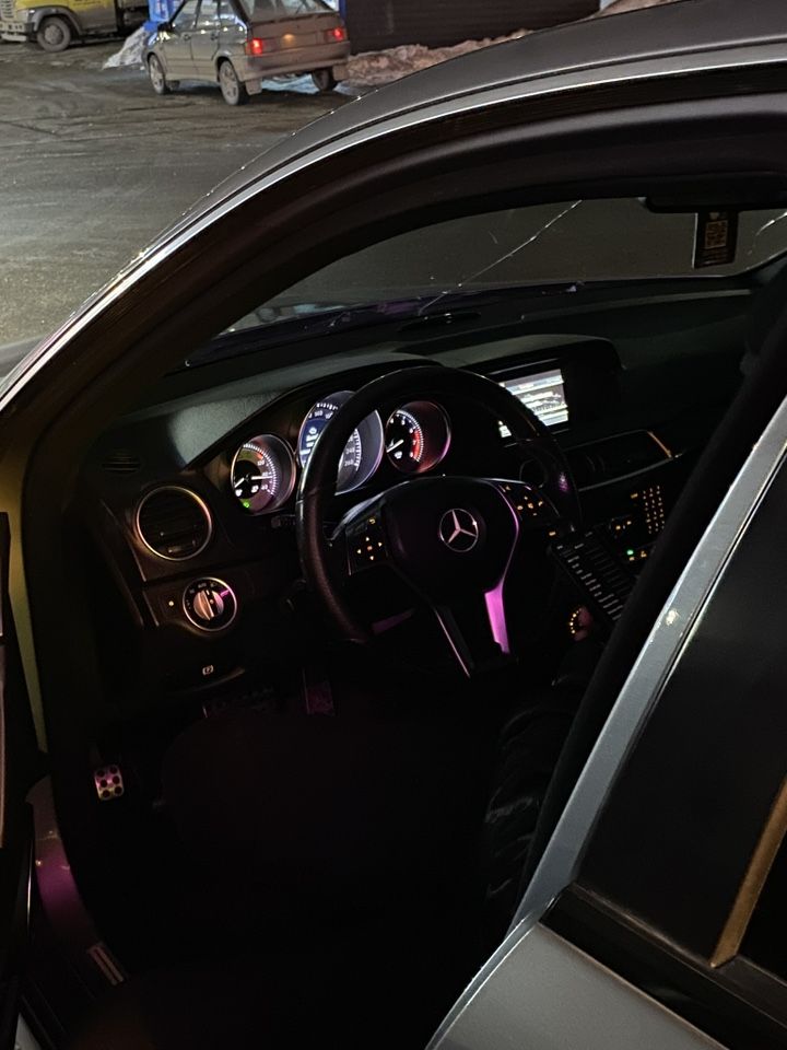 Mercedes-Benz C-класс: фото владельца