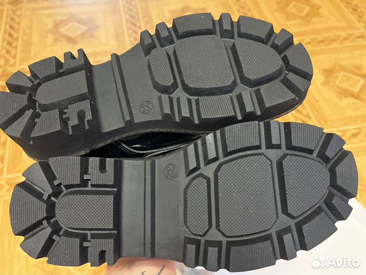 Полуботинки для девочки 32 новые