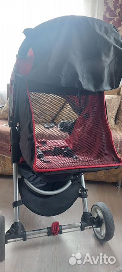 Прогулочная коляска by baby jogger