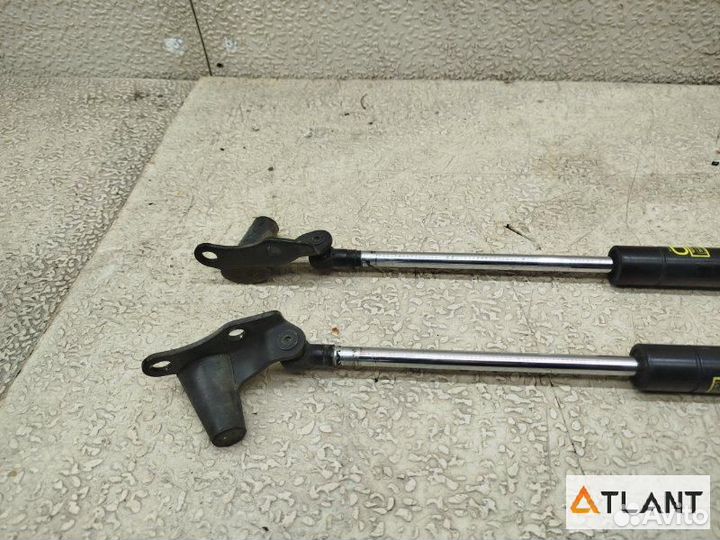 Амортизатор задней двери toyota alphard