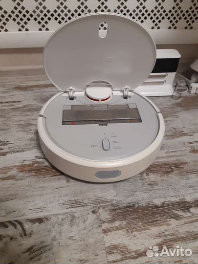 Робот-пылесос Xiaomi Mi Robot Vacuum Cleaner