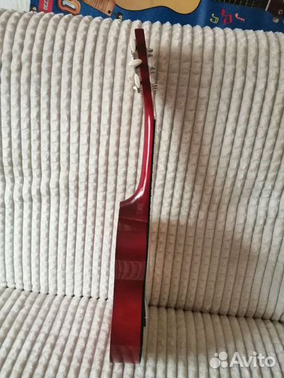 Гитара укулеле