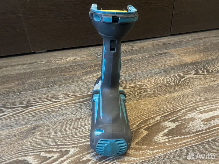 Гайковерт аккумуляторный makita 440Nm