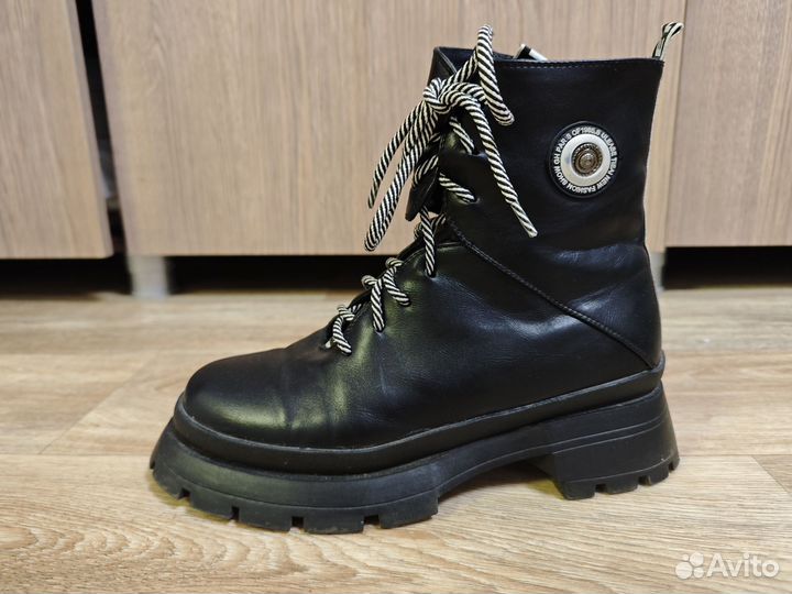 Ботинки демисезонные женские 40размер