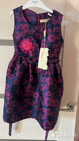 Платье для девочки новое на рост 104