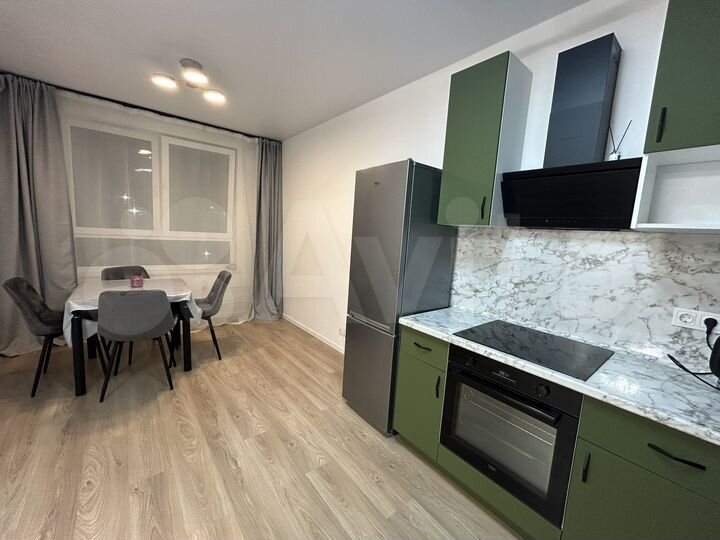 3-к. квартира, 72 м², 9/17 эт.