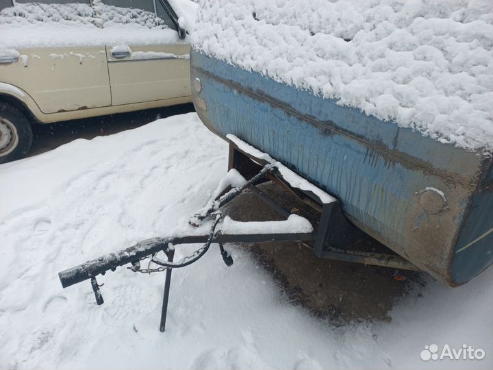 Прицеп легковой одноосный бу