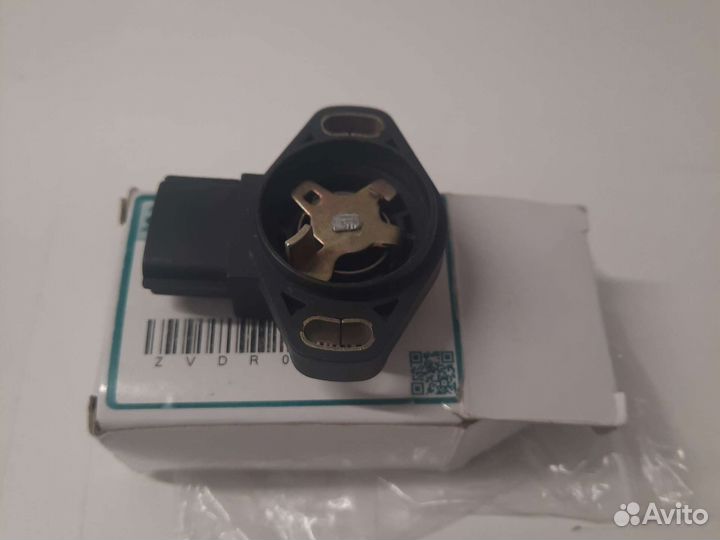 Датчик положения дроссельной заслонки nissan