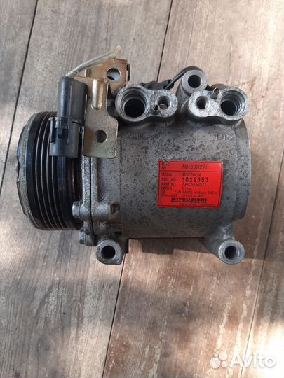 Компрессор кондиционера Mitsubishi Carisma 1.6