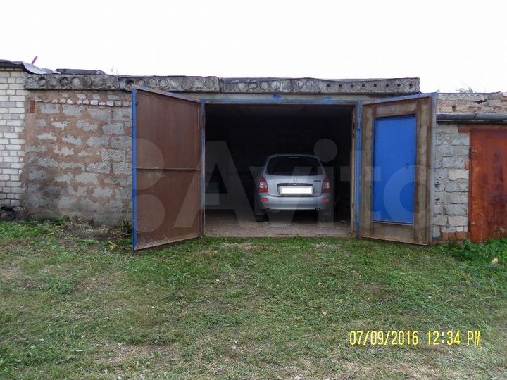 Гараж, > 30 м²