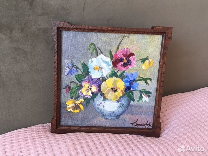 Картина маслом на холсте цветы в дубовой раме