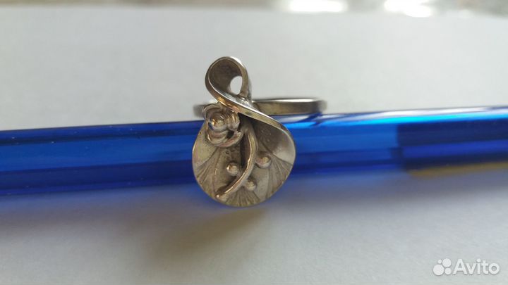 Серебряное кольцо