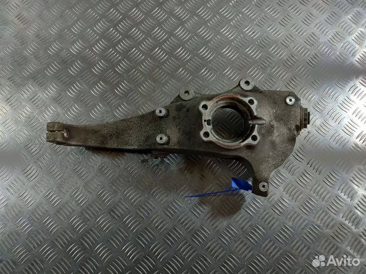 Кулак передний левый BMW 5 F07/F10/F11 рест. 2015