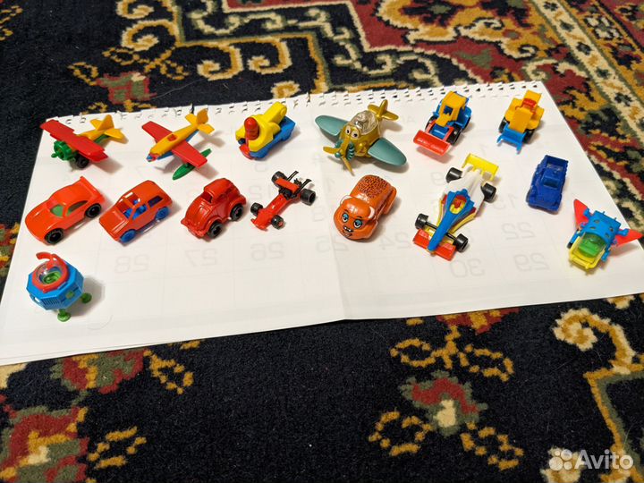 Киндер сюрпризы разные