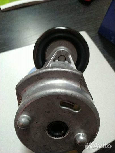 Ролик натяжной D4CB