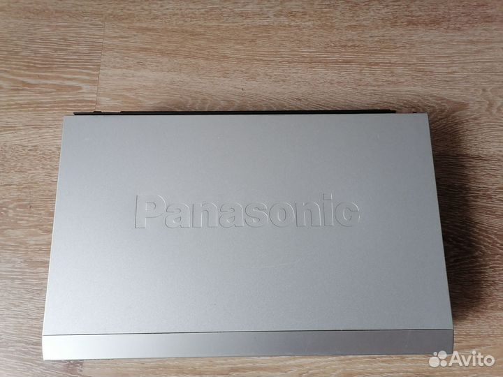 Видеомагнитофон panasonic
