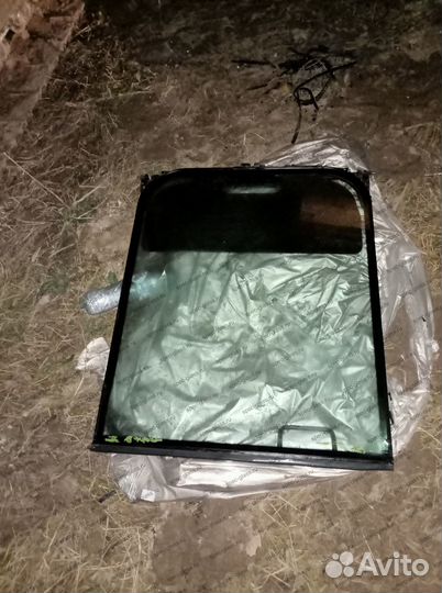 Стекло кабины mustang 744