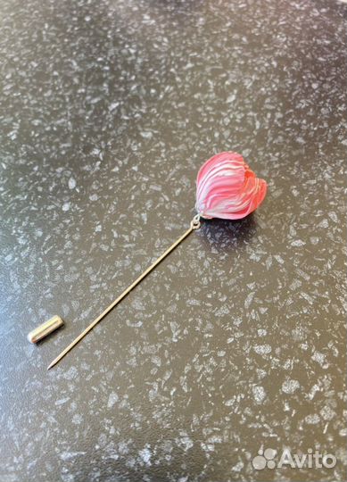 Брошь тюльпан