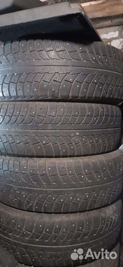 Gislaved Nord Frost 5 215/65 R16