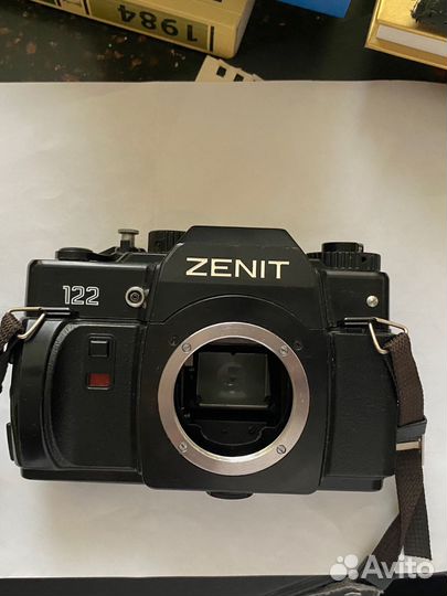 Плёночный фотоаппарат zenit 122