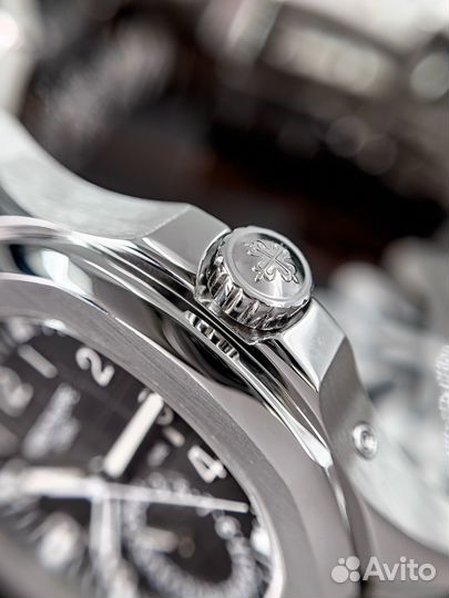 Patek Philippe aquanaut travel time