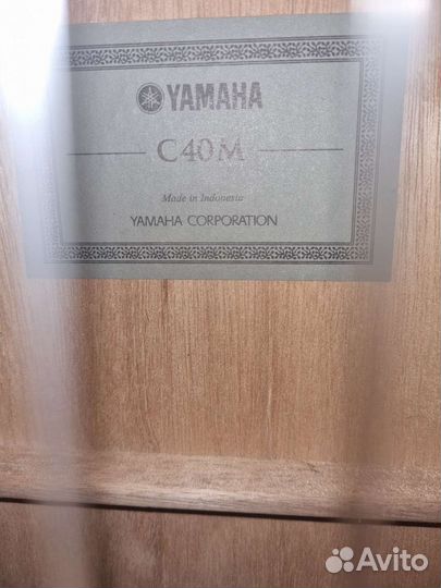 Классическая гитара Yamaha C40M