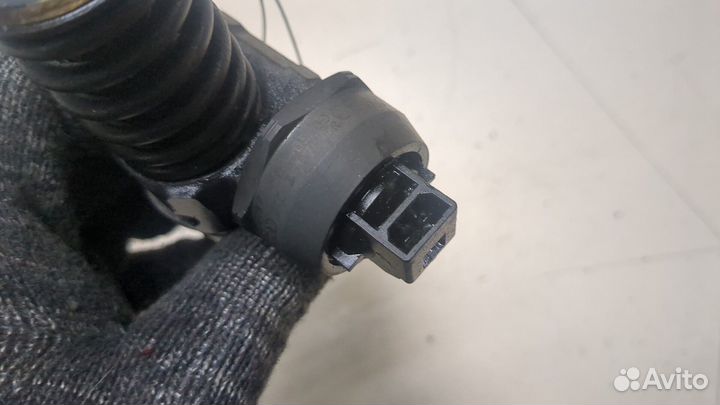 Форсунка топливная Volkswagen Touareg, 2004