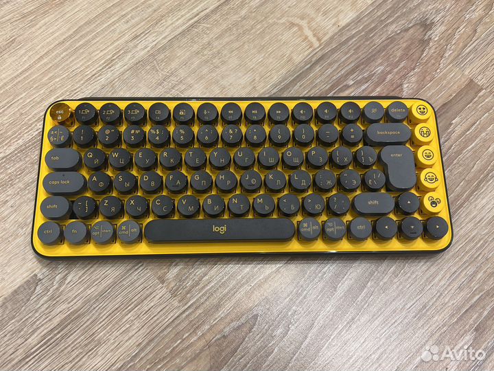 Bluetooth клавиатура Logi