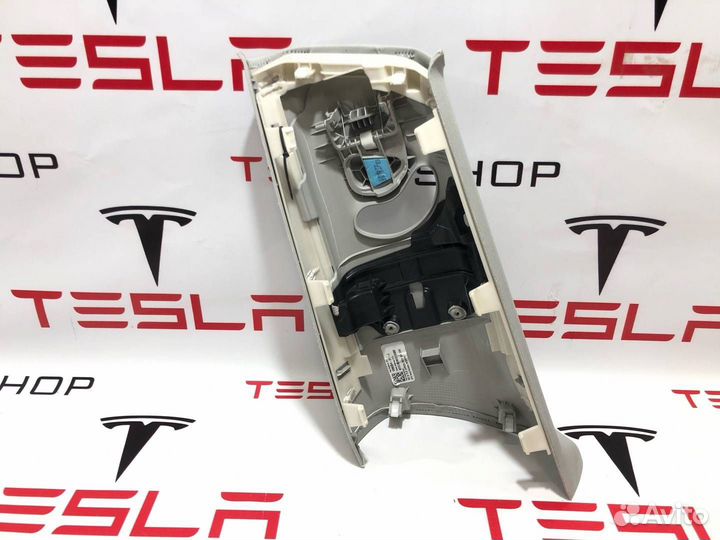 Накладка стойки B, внутренняя Tesla Model 3 2019