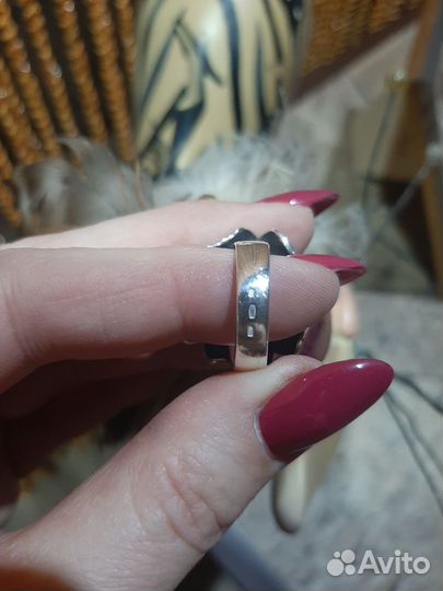 Серебряное кольцо