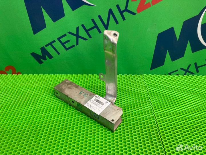 Кронштейн усилителя бампера правый Bmw 5 F10