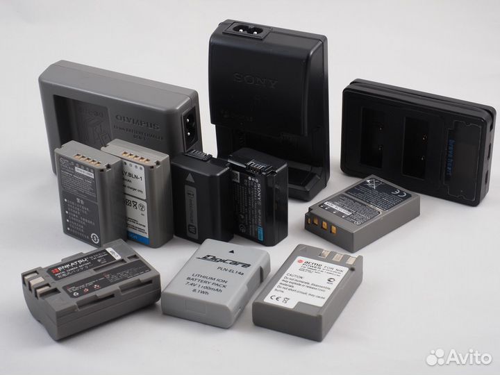 Аккумуляторы и зарядные устройства для фотокамер