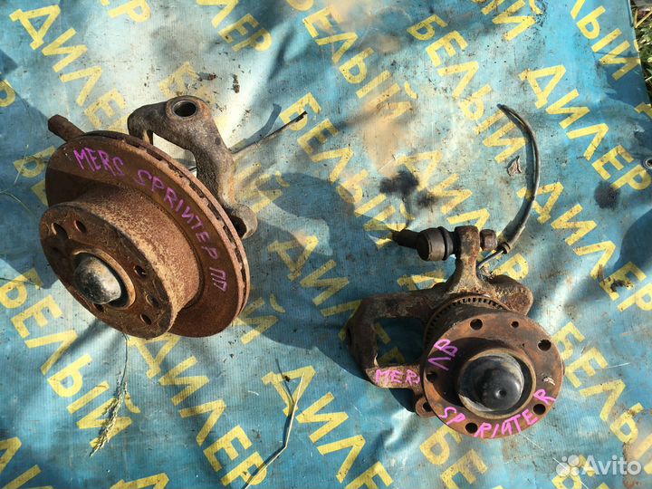 Поворотный кулак Mercedes Benz Sprinter