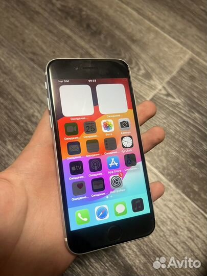 iPhone SE (2020), 128 ГБ