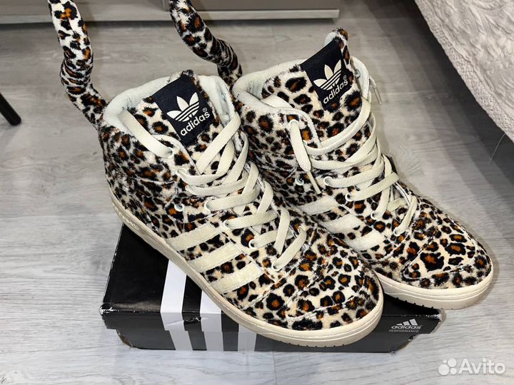 Adidas Jeremy scott leopard 43 size