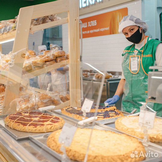 Продавец в отдел кулинарии (Урицкого, 45)