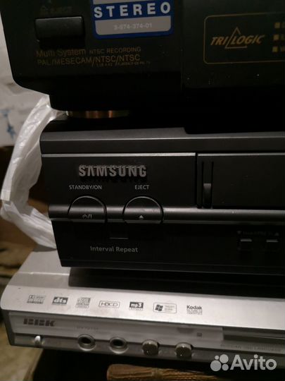 Видеомагнитофон