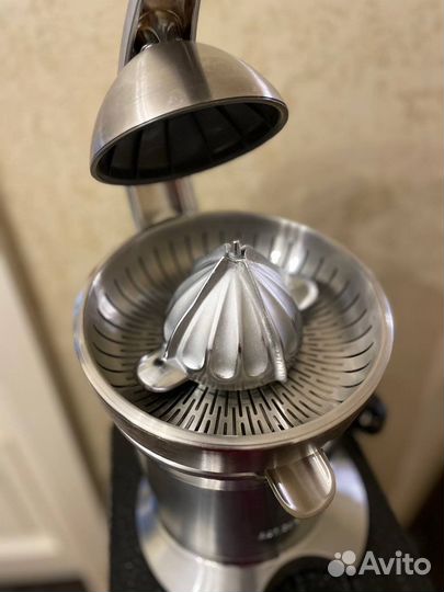 Соковыжималка для цитрусовых bork