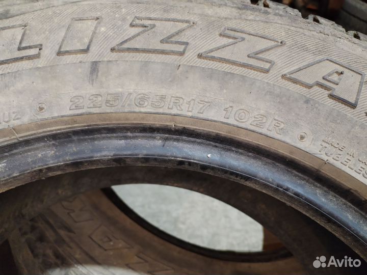 Bridgestone Blizzak Ice 2.25/65 R17 31M