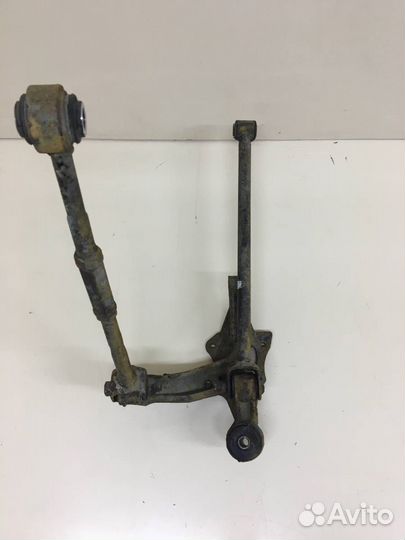 Кулак поворотный задний левый Toyota Camry V40 200