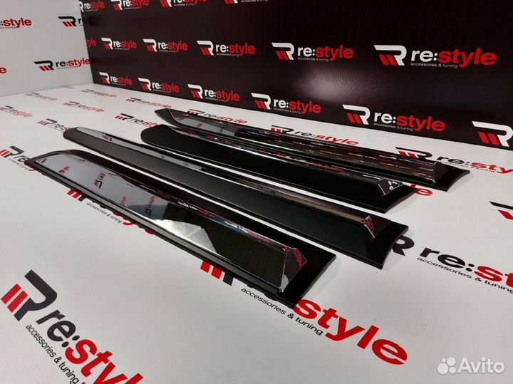 Молдинги дверей Toyota Hilux Pick Up S1622