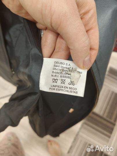 Кожаный пиджак женский 42