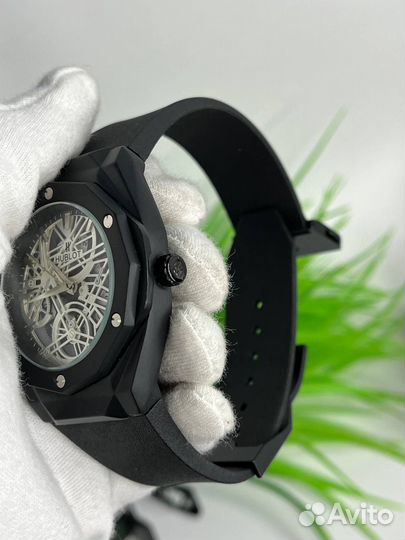 Наручные часы Hublot Whb3