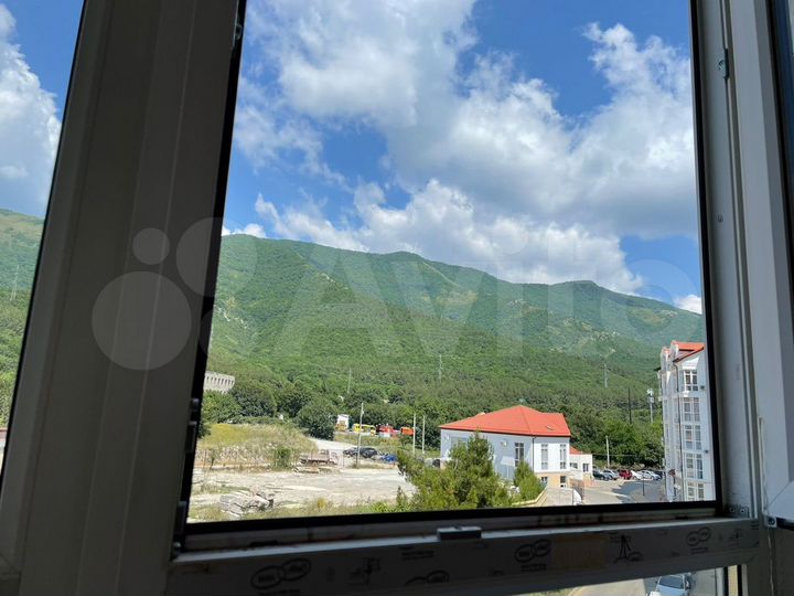 2-к. квартира, 105,3 м², 1/5 эт.