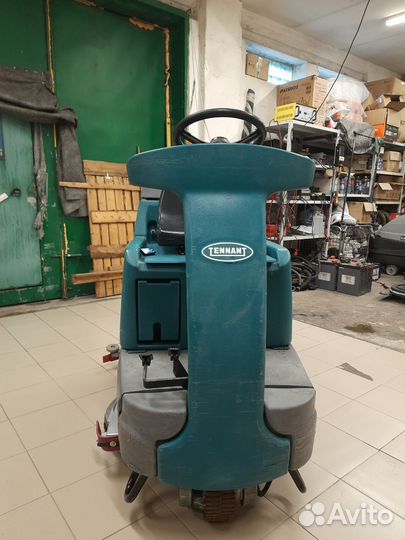 Поломоечная машина Tennant T7 (райдер)